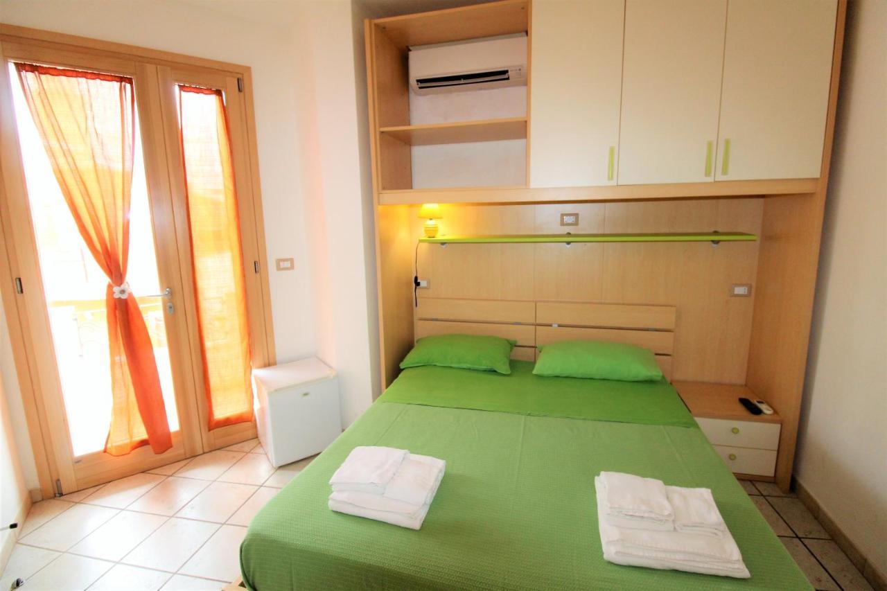 B&B Scoglio Di Pirro Climatizzato A 150 M Dalle Spiagge Salentine Torre San Giovanni Ugento Kültér fotó